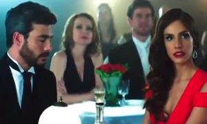 Sandra Echeverria în videoclip jpeg