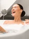 femeie care cântă în baie  foto   Shutterstock jpg