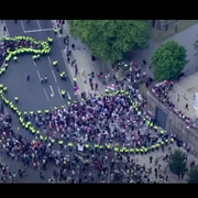 proteste anti migratie si anti rasism in marea britanie foto captura video sky news png