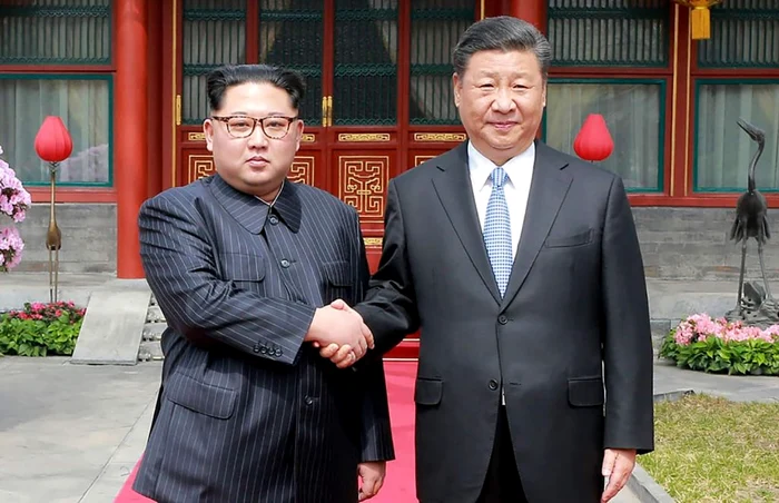 Liderul nord coreean Kim Jong-un ;i omologul s[u chinex Xi Jinping