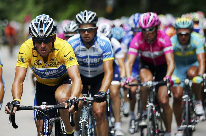 Lance Armstrong a fost deposedat de victoriile sale în Turul Franței după ce a fost depistat dopatFoto: Guliver / GettyImages