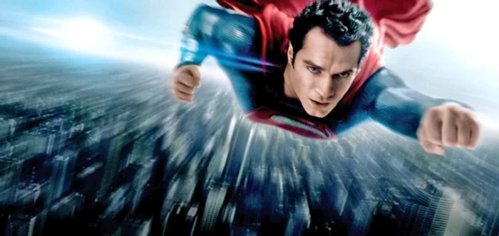 
    Mihai Pelin se credea Superman, dar a căzut cu tavanul sălii de cinema  