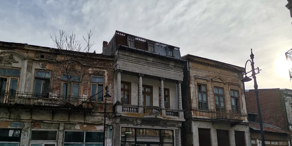 municipiul slatina centrul vechi degradat   foto alina mitran  (3) jpg