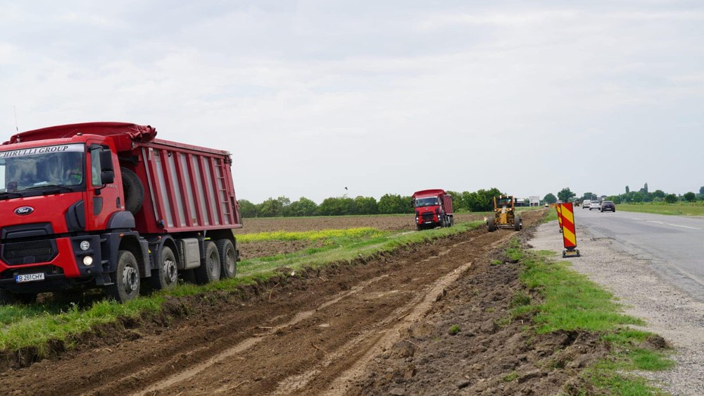 Au început lucrările pe Drumul Național 7 Bâldana-Titu, tronson promis de guvernanți pentru Renault Titu