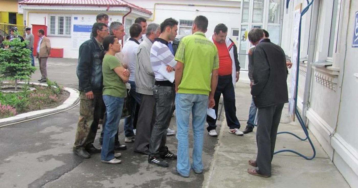 Tinerii, şanse minime de angajare