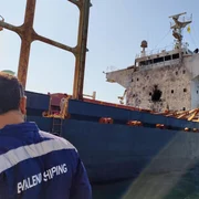 Nava lovită într-un atac cu dronă lângă Odesa. FOTO: Observator News