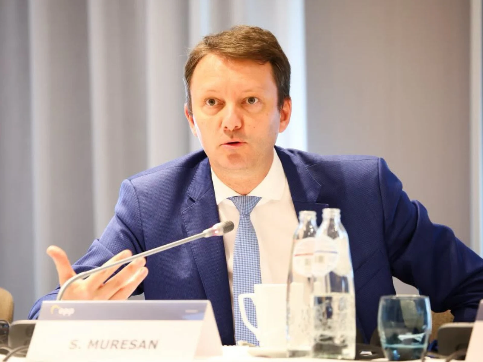 Siegfried Mureșan avertizează că Bolojan nu își dă demisia. „Partidul care a ruinat PNRR, adică PSD, cere acest lucru”
