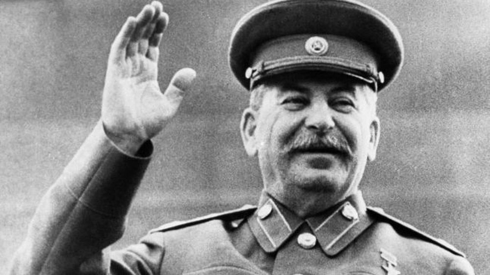Preoţi ortodocşi ruși au sfinţit o statuie a lui Stalin fără acordul superiorilor lor