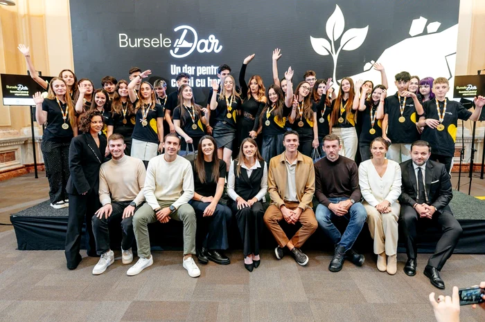 Fundația sprijină anul acesta 35 de elevi și studenți