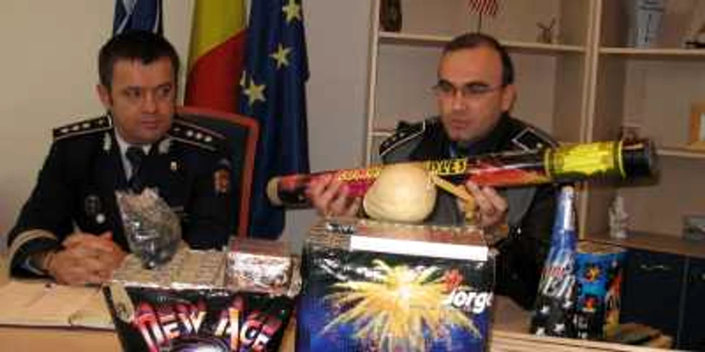 Artificiile trebuie să aibă menţionate pe ambalaj categoria, dar şi instrucţiunile în limba română. Foto: Ionuţ Dincă