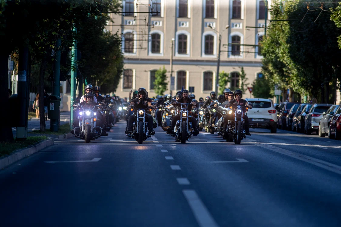 Sute de motocicliști au făcut paradă pe străzile Timișoarei. Foto: INQUAM PHOTOS