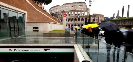 2025 12 16T133544Z 789380958 RC2OHIATPHT2 RTRMADP 3 ROME METRO COLOSSEUM 1200x800 jpg
