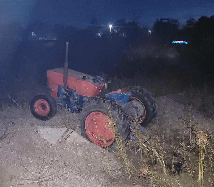 Călcat de tractorul uitat în viteză. Tânăr de 24 ani din Olt, între viață și moarte