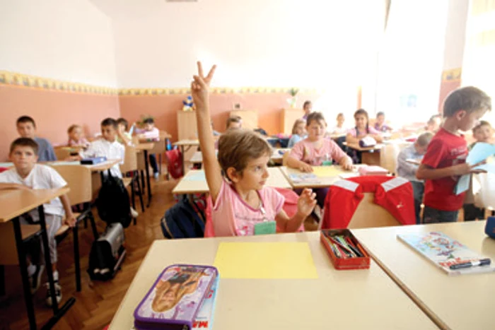 Timişoara: ORAŞUL PE SCURT / Şedinţă cu părinţii