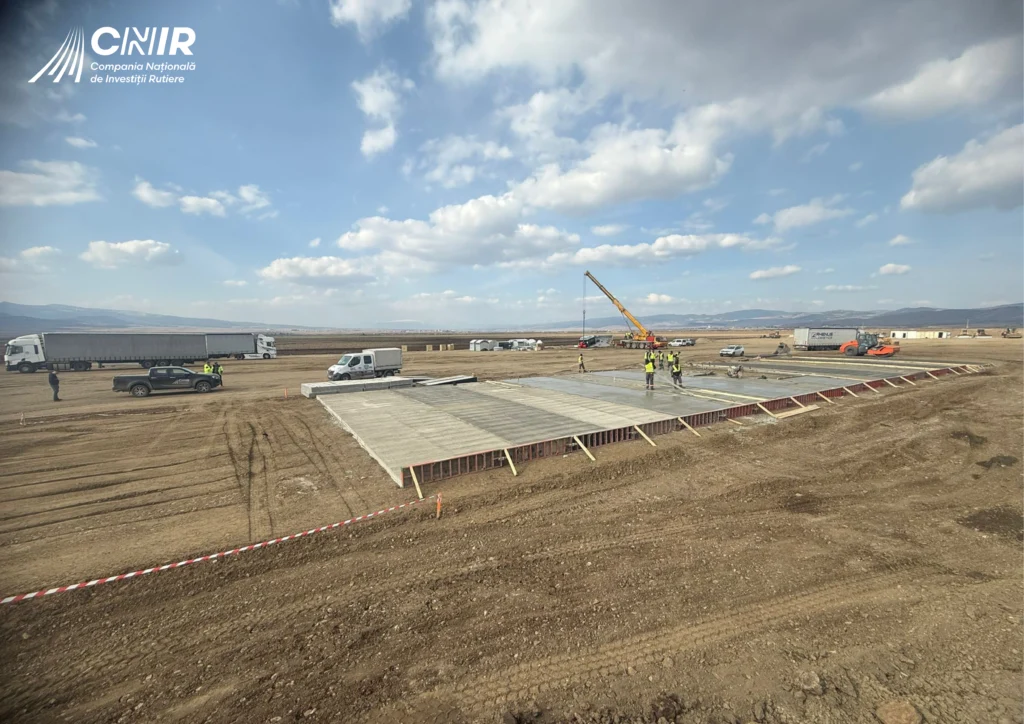 Au început lucrările pregătitoare pe un lot important din Autostrada ,,Unirii”- A8