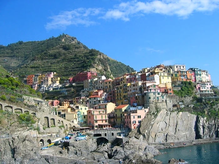 Orașul Manarola din Italia
