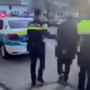 barbat agresiv retinut in craiova captura video jpg