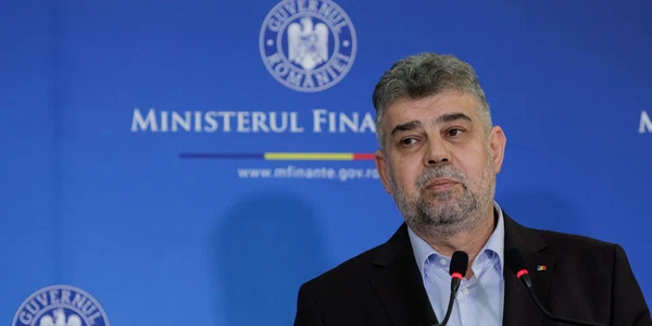 Prim-ministrul Marcel Ciolacu și Marcel Boloș, ministrul de Finanțe, susțin declarații de presă la sediul ministerului din București. FOTO Inquam Photos / George Călin