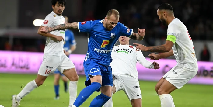 Denis Alibec și-a îngropat echipa la Craiova. Foto Sportpictures