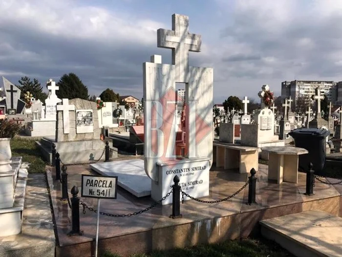 Mormântul fostului primar de Iași este din marmură albă FOTO: bzi.ro