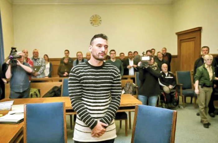 În ianuarie 2015,  Timo s-a prezentat  în fața judecătorilor