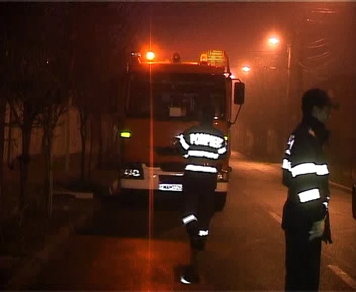 Accidentul s-a soldat cu distrugere maşinii. FOTO: NICOLETA BUTNARU