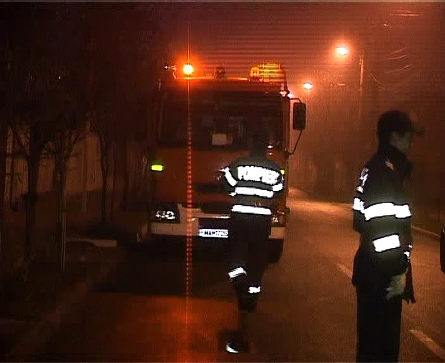 Accidentul s-a soldat cu distrugere maşinii. FOTO: NICOLETA BUTNARU