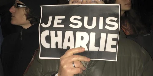 Atentat terorist in Franta. Francezii ies in strada FOTO Facebook/ Soutien à Charlie Hebdo