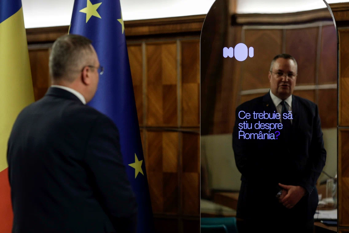 ION, consilier cu inteligență artificială la Guvern, vorbește cu premierul Ciucă | Foto Inquam Photos / Octav Ganea