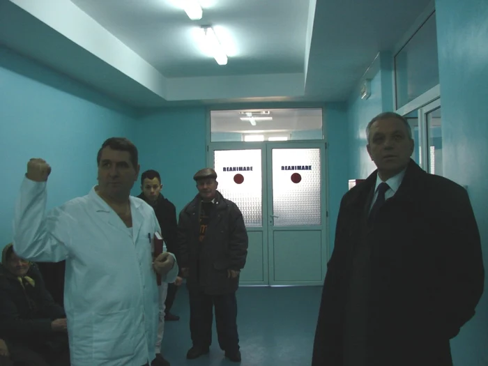 Costica Macaleti a vizitat astazi Spitalul judetean "Mavromati" FOTO Institutia Prefectului