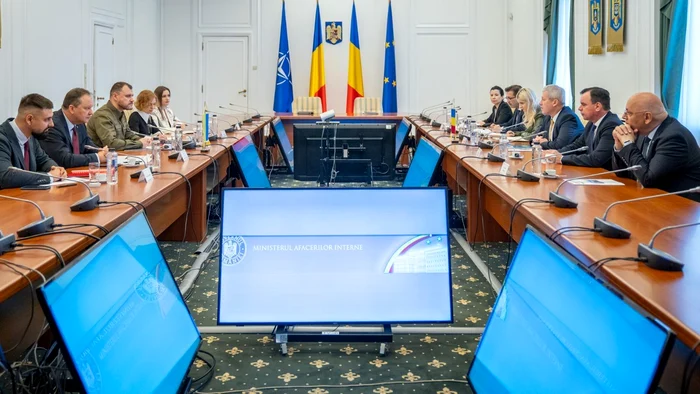 Cătălin Predoiu și omologul său ucrainean, Ihor Klymenko FOTO: MAI