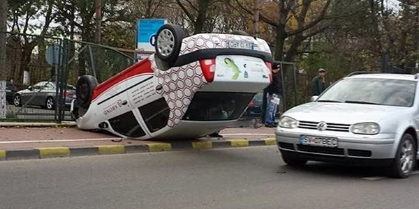 accident relu calcea odyssey. foto