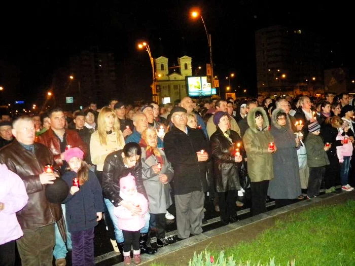 Credincioşii au luat lumină