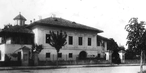 casa candiano popescu
