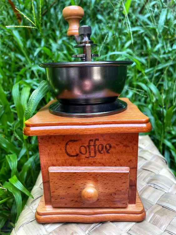 Râșniță manuală Sursă Eco Warrior jpeg