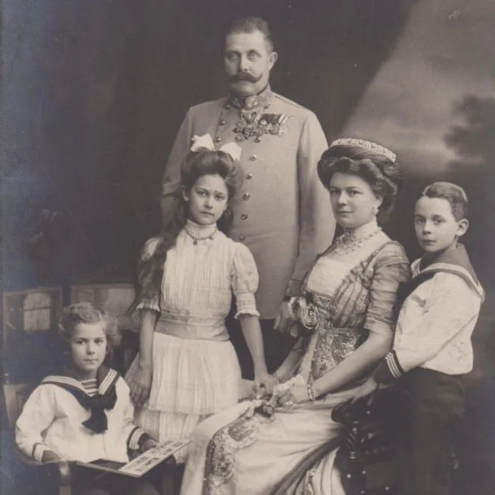 Franz Ferdinand și Sofia, pe străzile din Saraievo