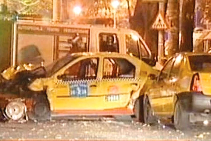 
    Bolidul lui Andronie avea  180 km la oră când a izbit  violent taximetrul  condus de Ştefan  