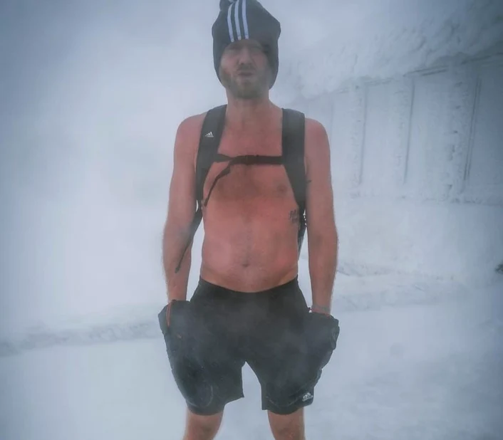 Andre Schurrle, la bustul gol, pe o temperatură de minus 19 grade Celsius Foto: Instagram