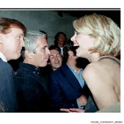 Donald Trump și Jeffrey Epstein, fotografie găsită in proprietatea lui Jeffrey Epstein FOTO oversightdemocrats house gov JPG