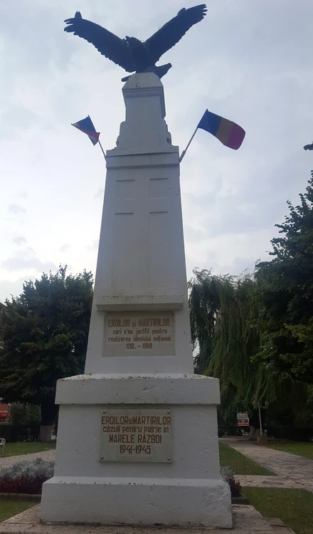 Monument Simeria 2 jpg jpeg