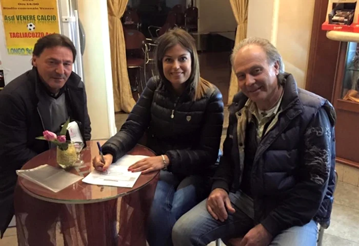 Sara Tommasi, la semnarea contractului cu Marruvium