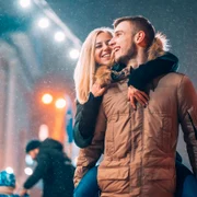 Plimbare nocturna  Freepik com jpg