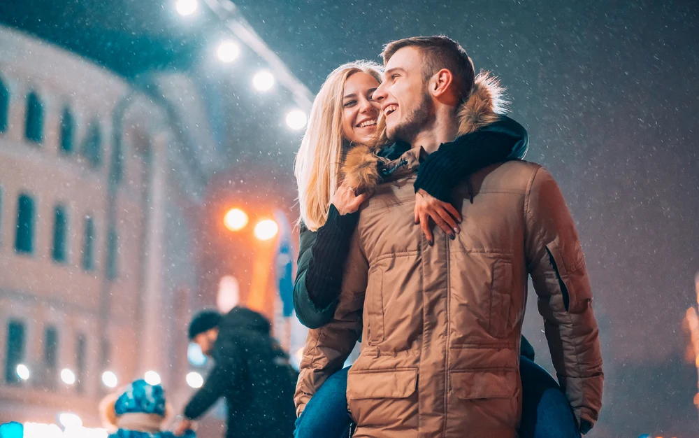 Este România sigură pentru plimbările nocturne? „Toate incidentele s-au petrecut ziua, nu noaptea”