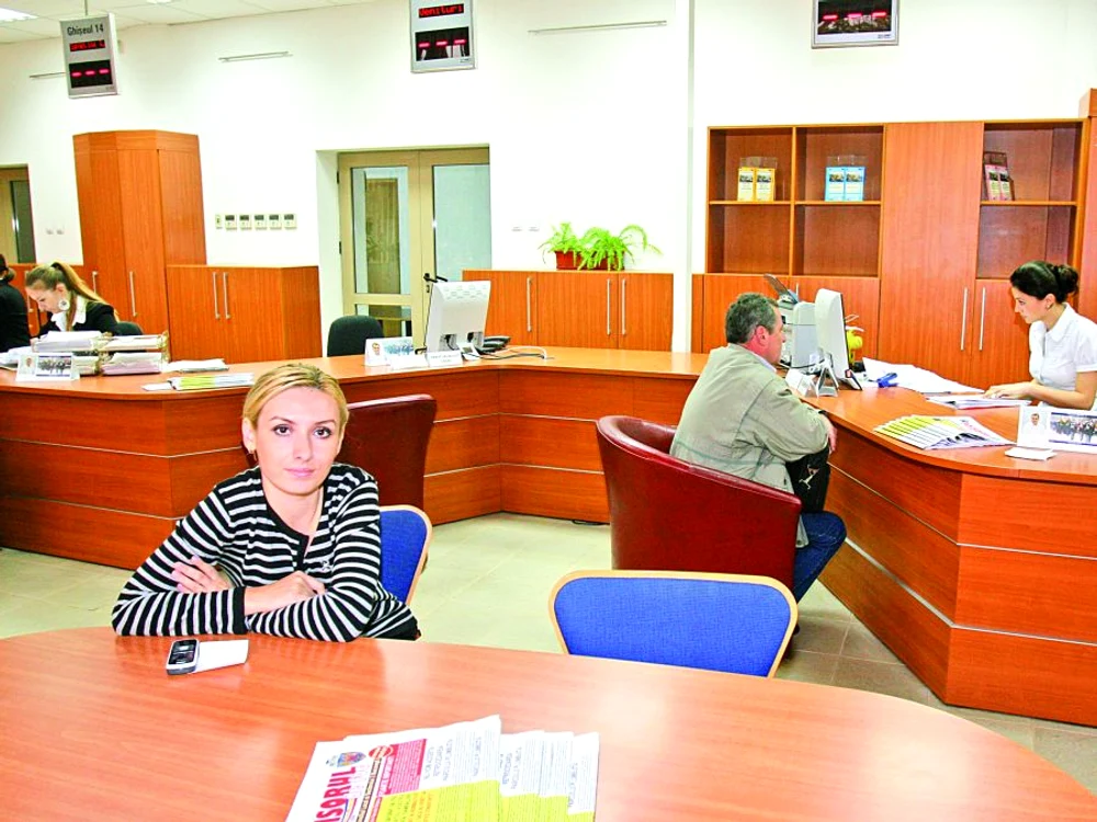 
    Reporterii Click! au testat cât timp le ia oamenilor să ajungă în audienţă la administratorii Capitalei  