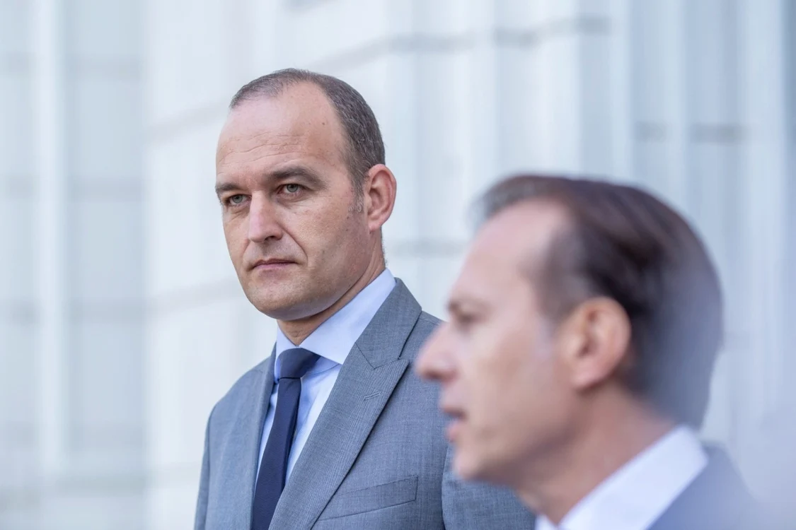 Ministrul de Finanţe, Dan Vîlceanu, şi premierul Florin Cîţu. FOTO: Inquam Photos/ Ilona Andrei