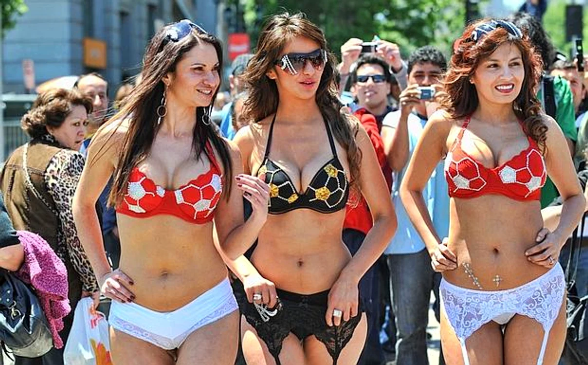 
    Sexy, sexy, chilienii știu că le vor  