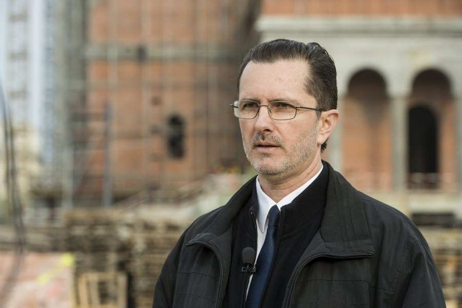 Vasile Bănescu: Idei precum „vaccinurile sunt făcute din fetuși avortați“ sau „România este sclava Europei“, minciuni construite pervers