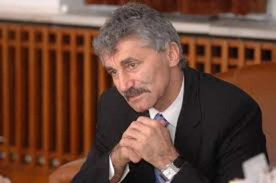 
    Deputatul Ioan Oltean e acuzat de  complicitate la abuz în serviciu și trafic de influențăfoto: ziuanews.ro  
