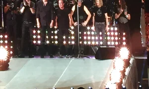 Trupa Bon Jovi a cântat două ore pe scena din Piața Constituției jpeg