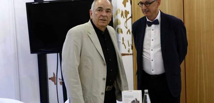 Gabriel Liiceanu şi Horia-Roman Patapievici, la Librăria Humanitas Cişmigiu FOTO: David Muntean